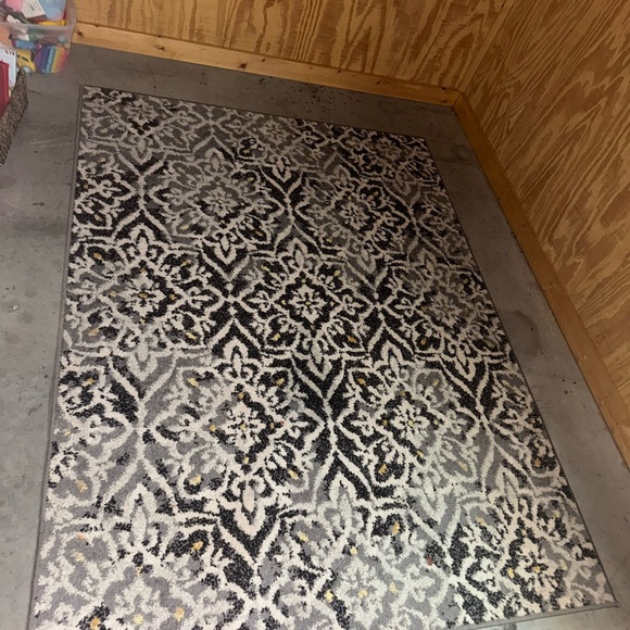 Gray and Black Patterned Area Rug - Picture 3 of 4